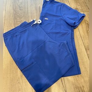 Blue figs- xl, like new